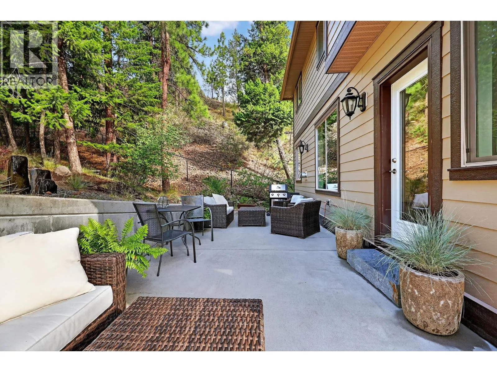 2200 Sunview Drive