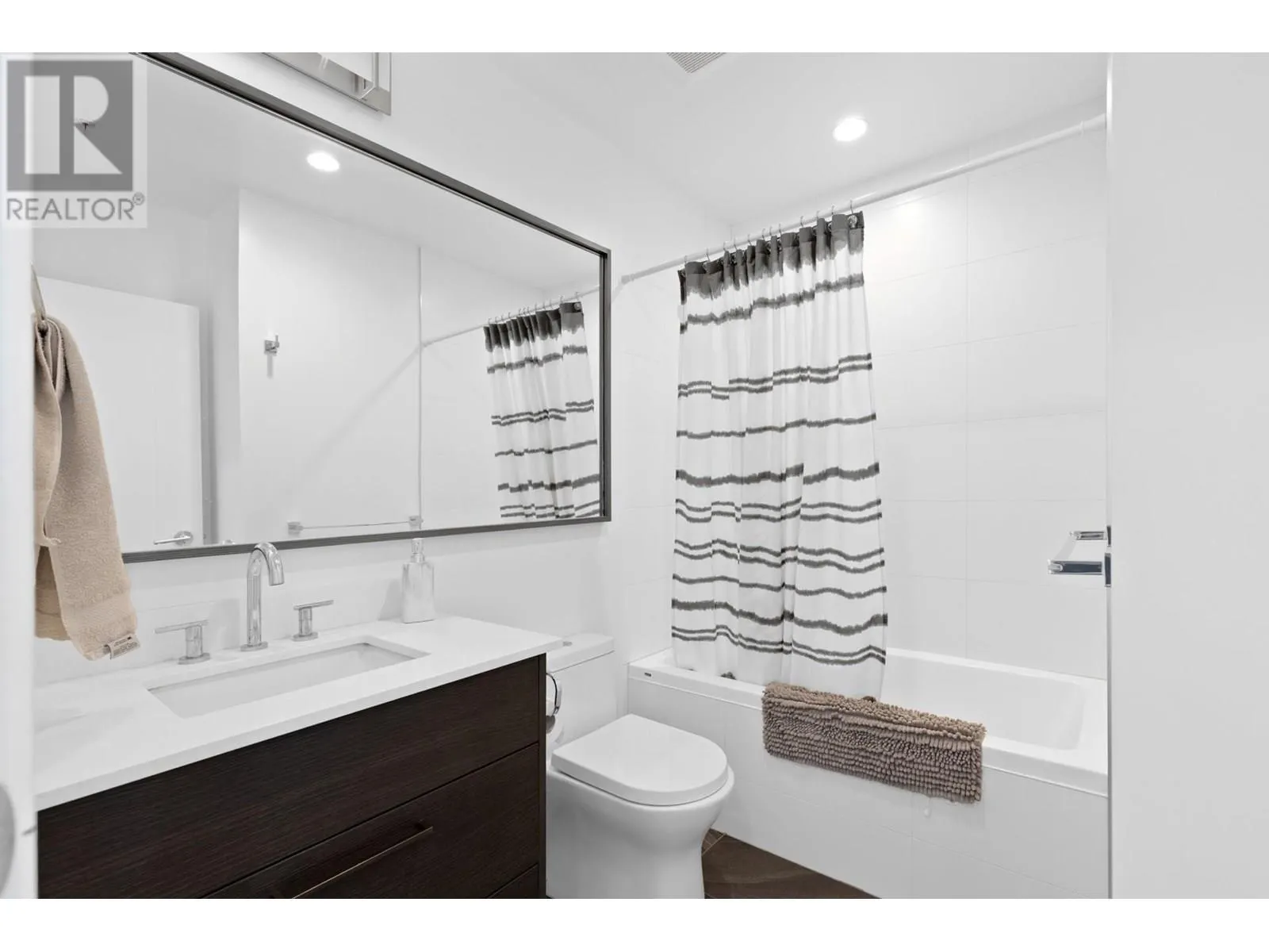 1191 Sunset Drive Unit# 2805