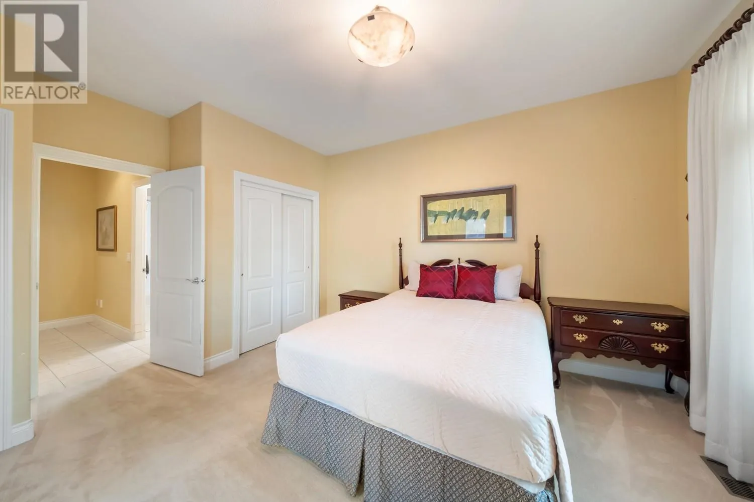 4349 Gallaghers Fairway S