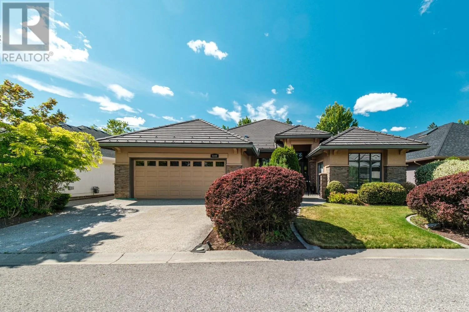 4349 Gallaghers Fairway S