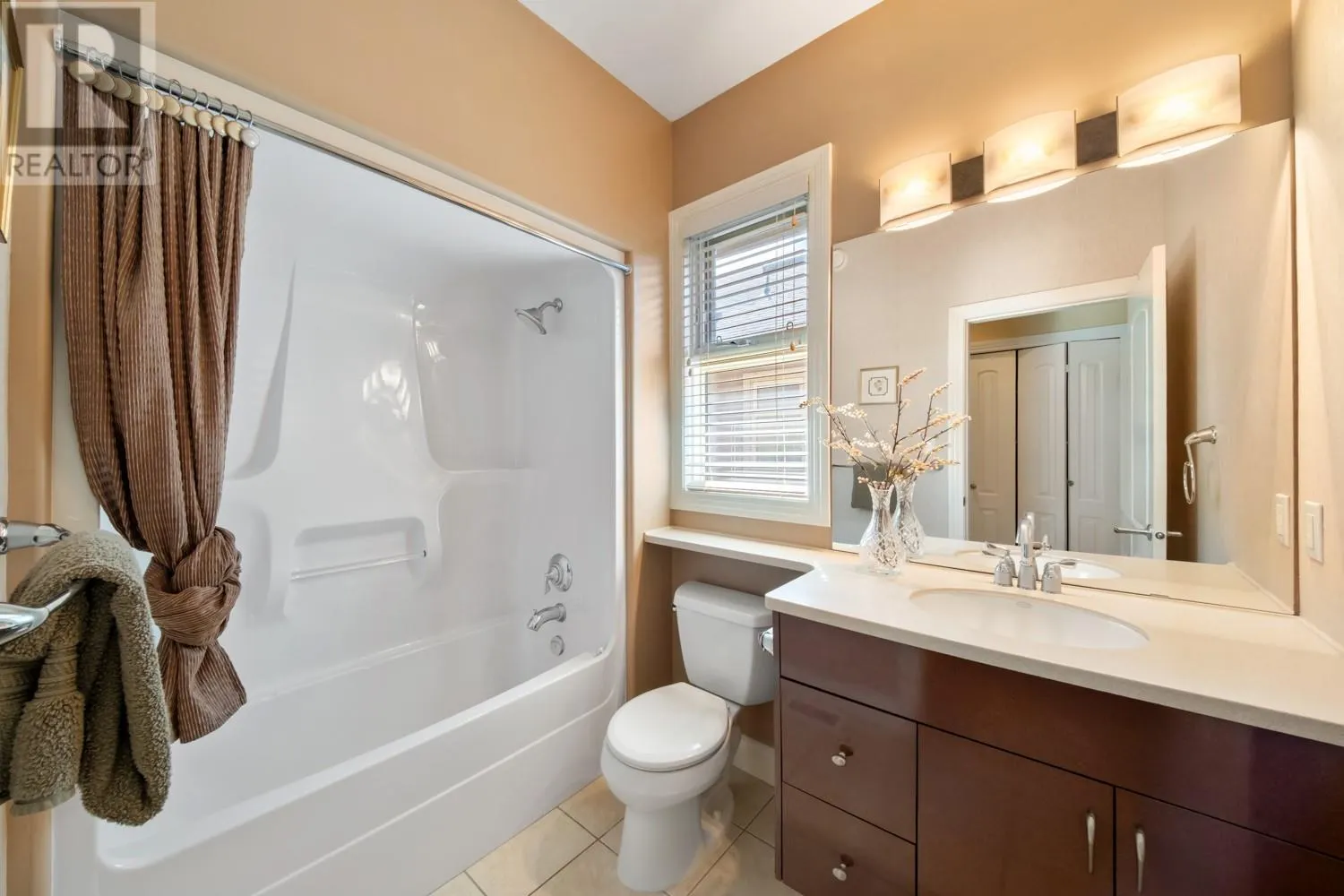 4349 Gallaghers Fairway S