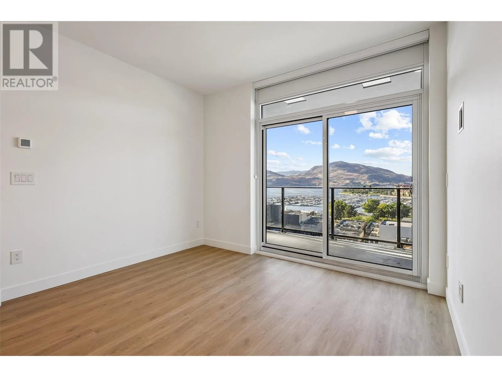 238 Leon Avenue Unit# 809