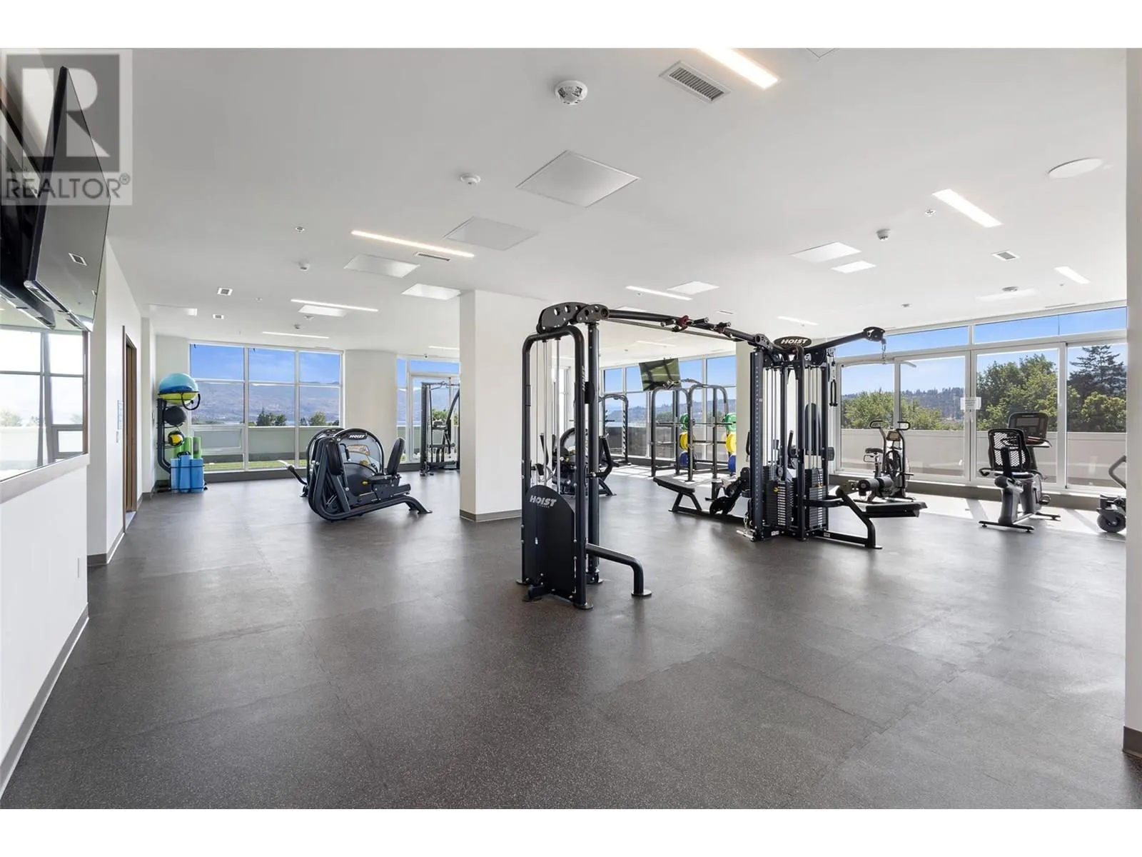 238 Leon Avenue Unit# 809