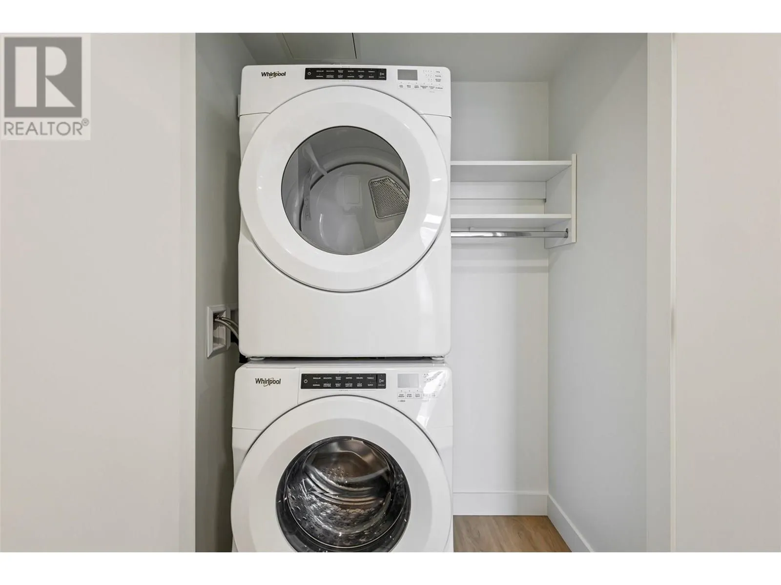 238 Leon Avenue Unit# 809