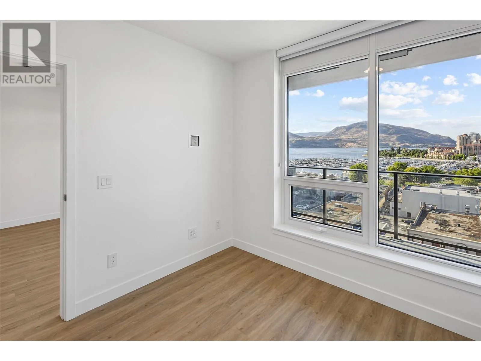 238 Leon Avenue Unit# 809