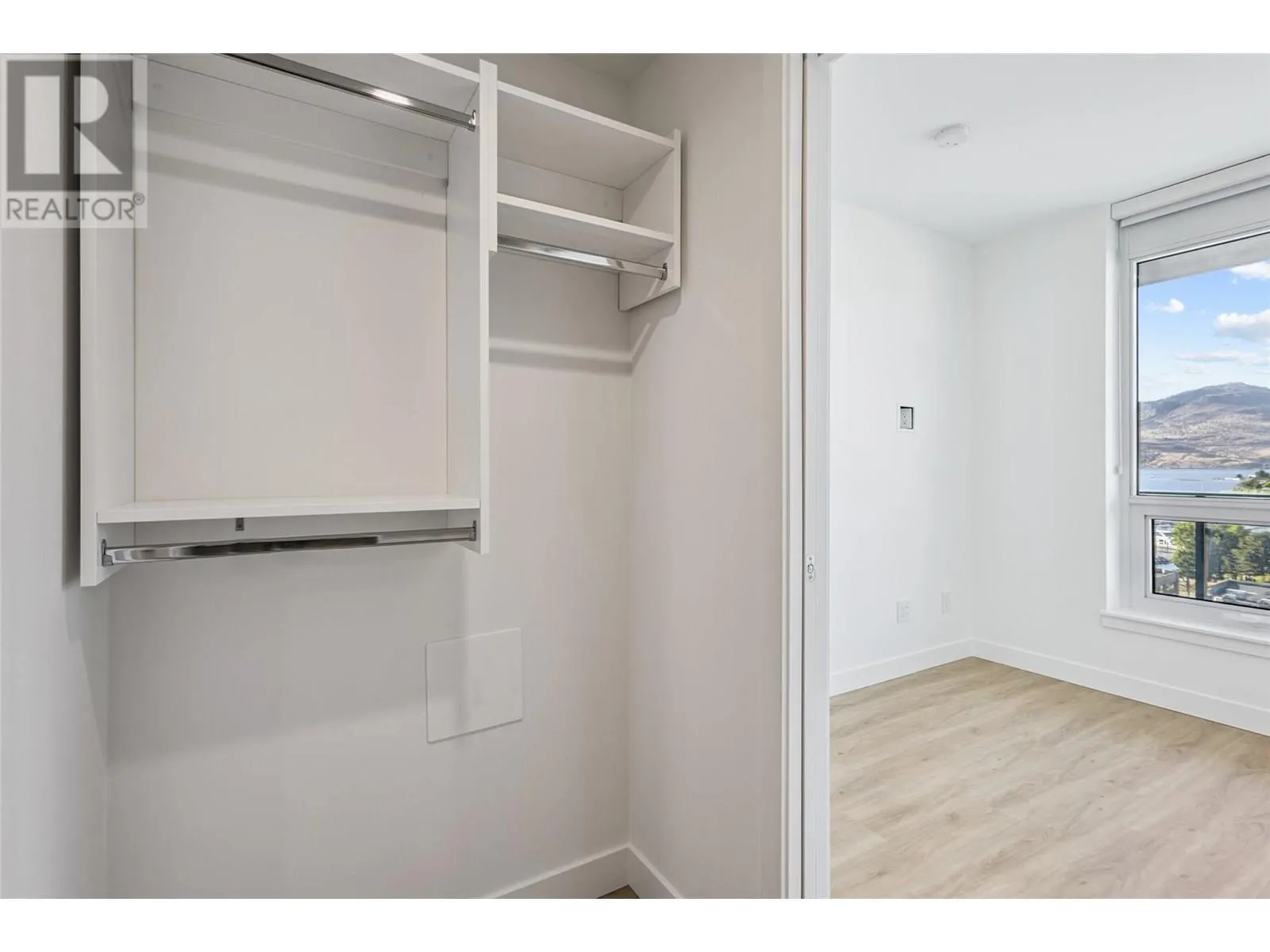 238 Leon Avenue Unit# 809