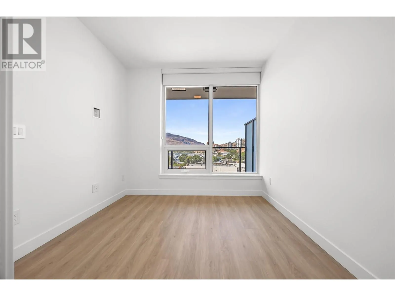238 Leon Avenue Unit# 709