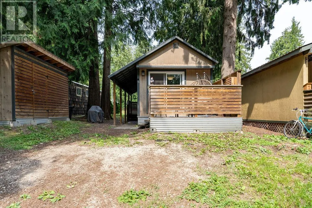 1079 Lundell Road Unit# 4