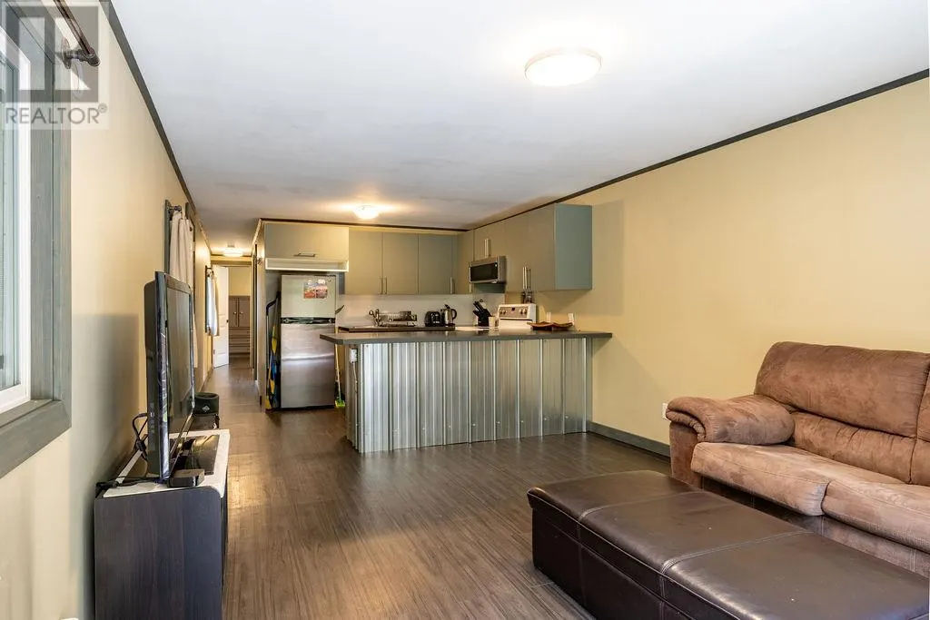 1079 Lundell Road Unit# 4