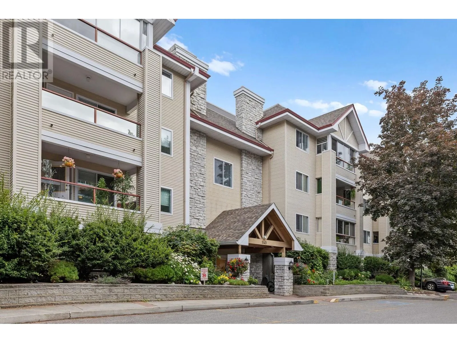 940 Glenwood Avenue Unit# 210