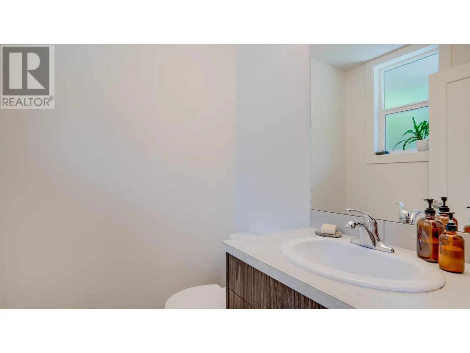 933 Mt Robson Place Unit# 3