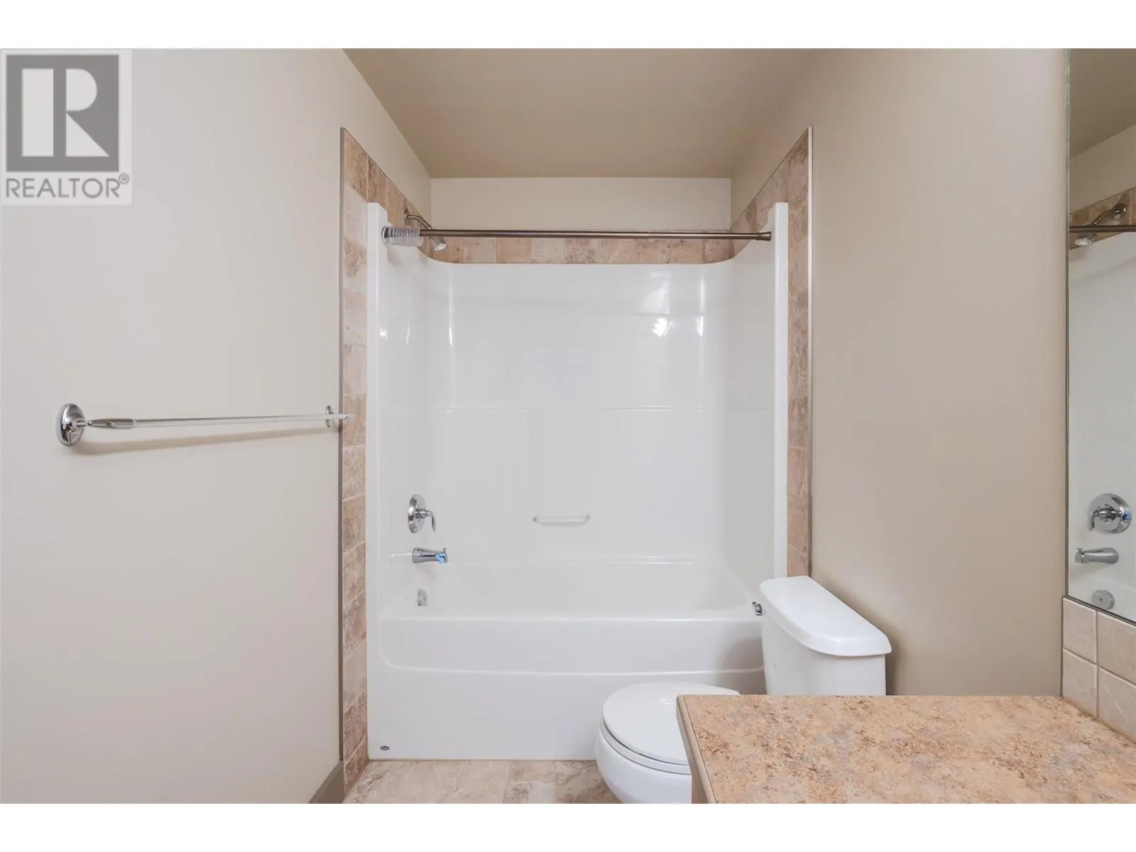 873 Forestbrook Drive Unit# 203