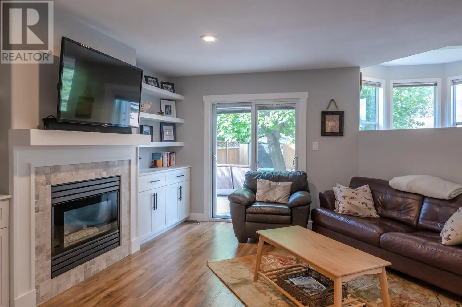 12816 SCHAEFFER Crescent