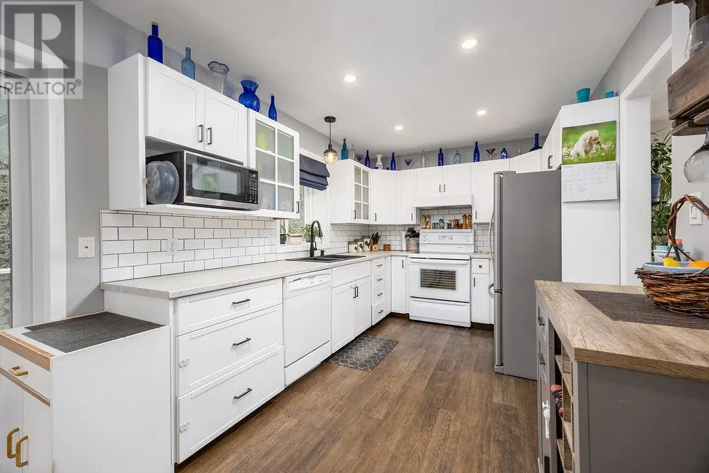 5204 Sandon Place