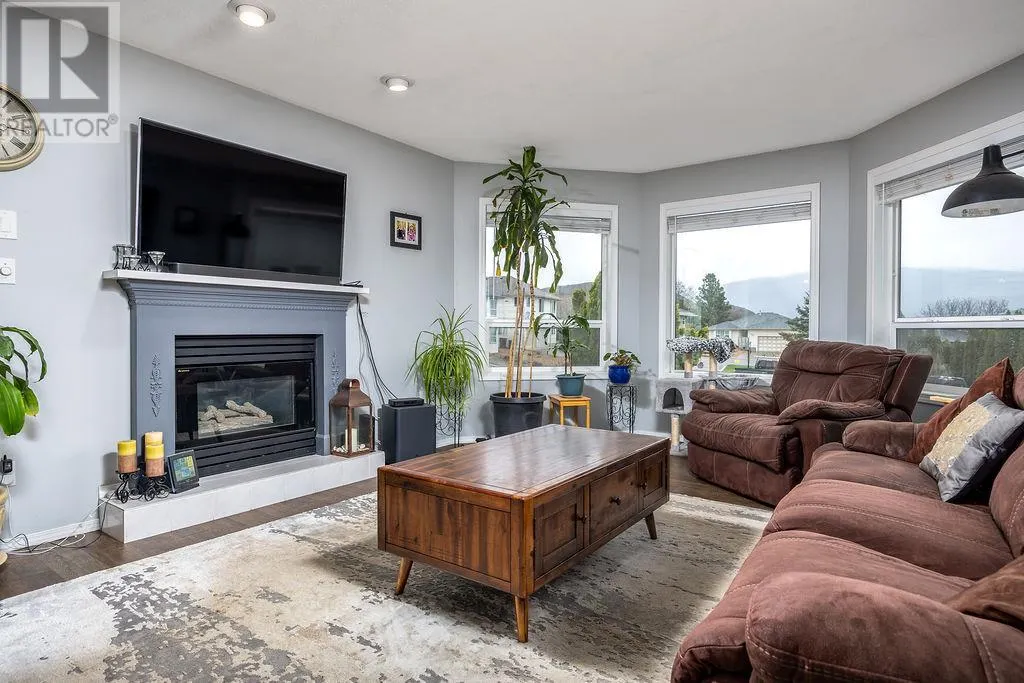 5204 Sandon Place