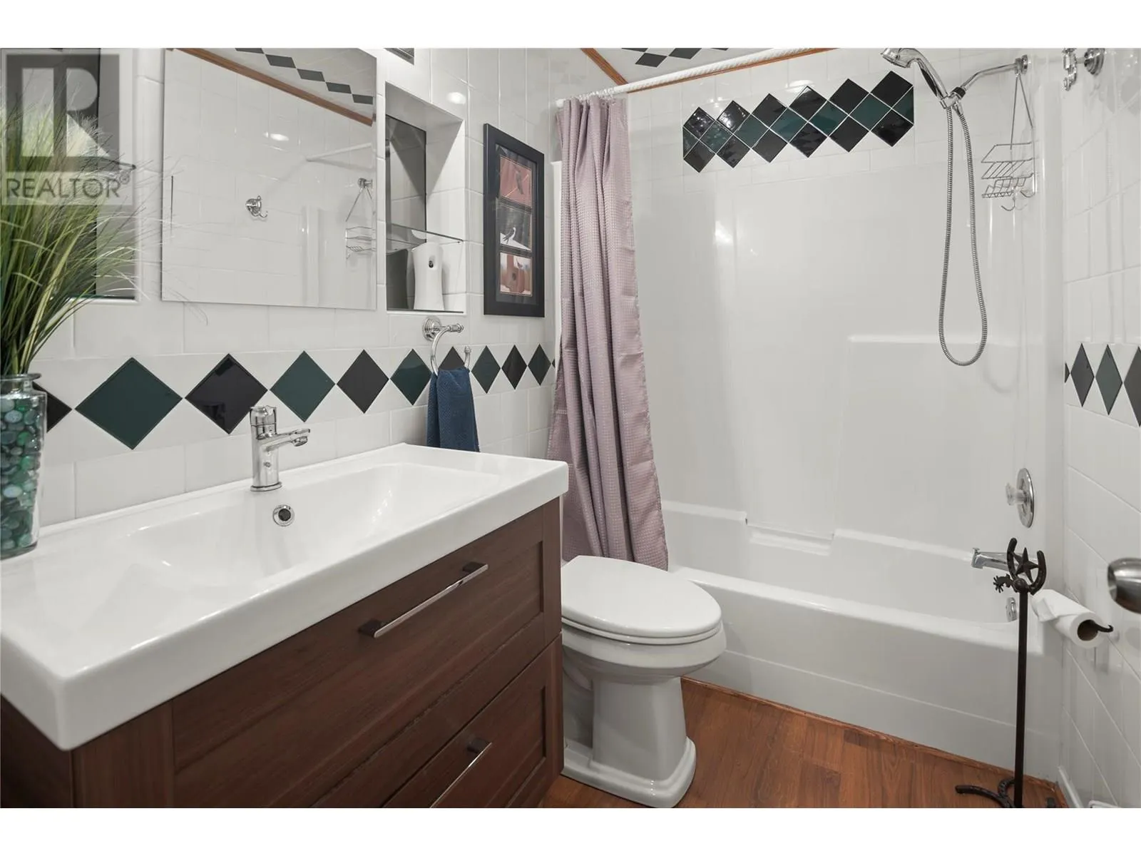7525 Columbia Avenue Unit# 17