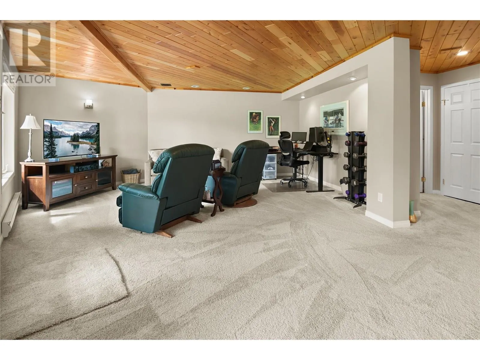 7525 Columbia Avenue Unit# 17