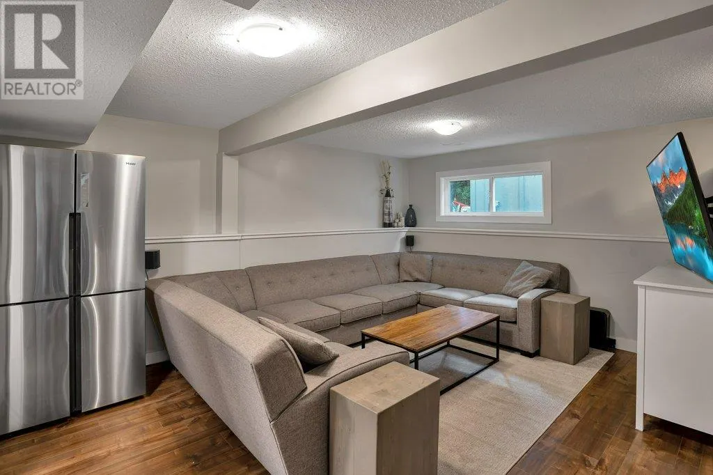 4430 Lakeshore Road