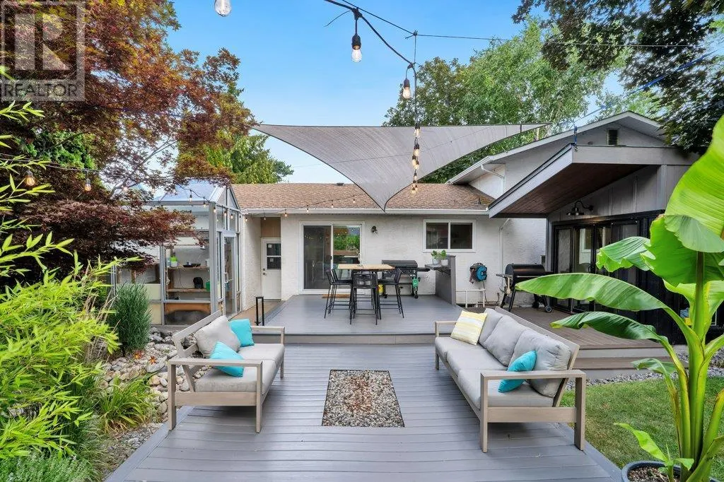 4430 Lakeshore Road