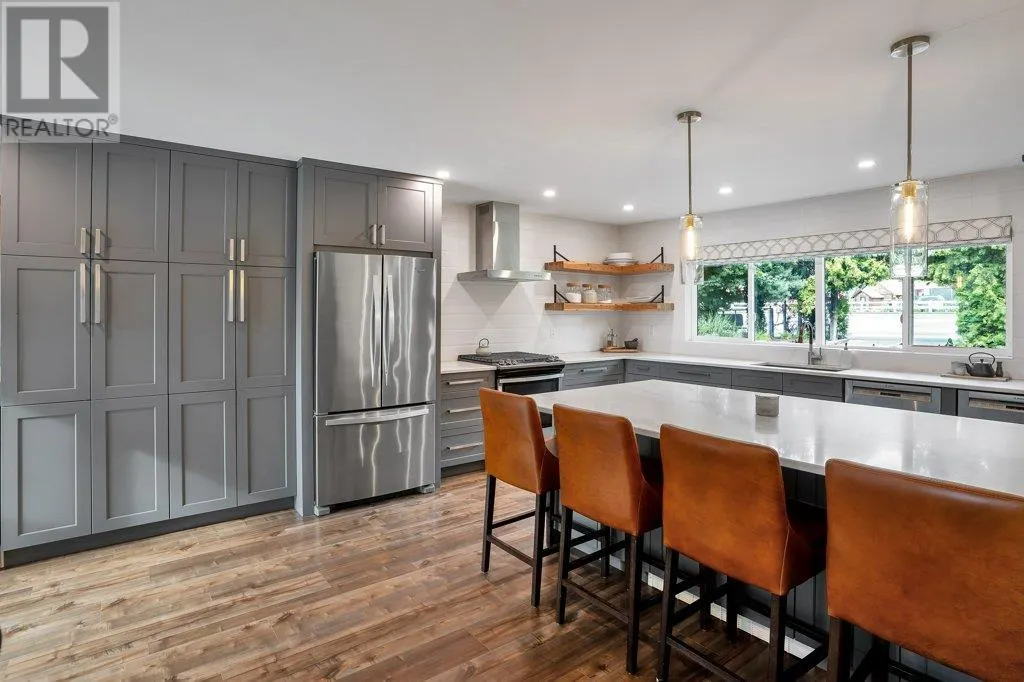4430 Lakeshore Road