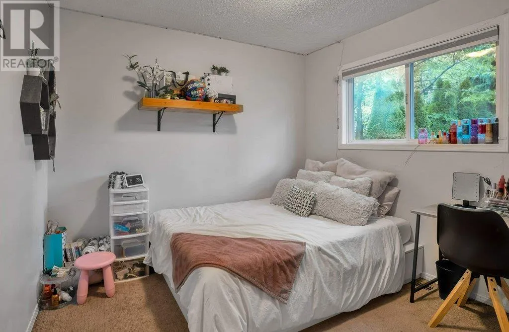 4430 Lakeshore Road