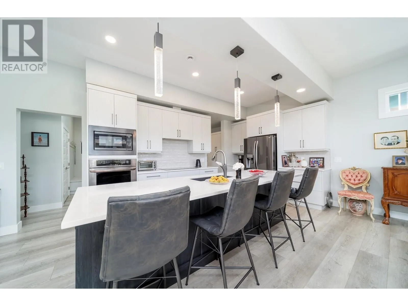 540 Barra Lane