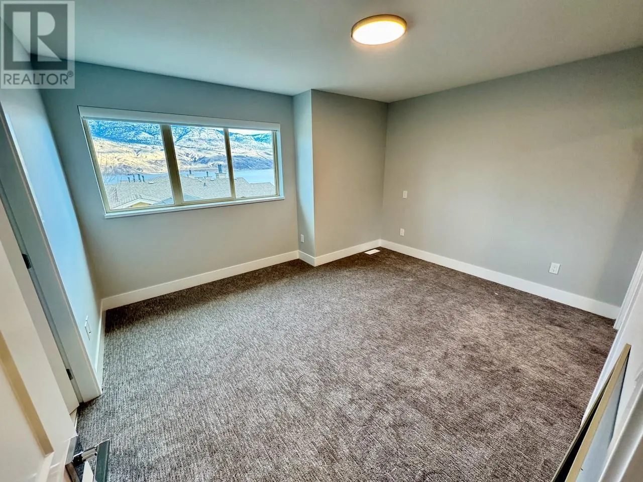 130 COLEBROOK Road Unit# 27