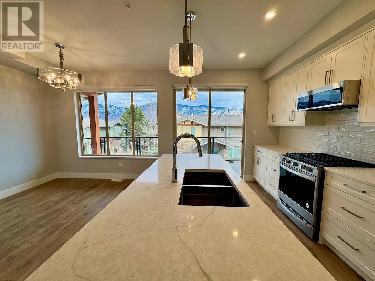130 COLEBROOK Road Unit# 27