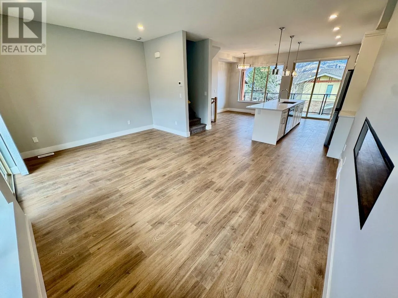 130 COLEBROOK Road Unit# 27