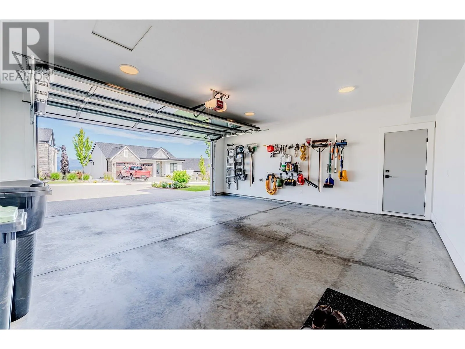 184 Diamond Way