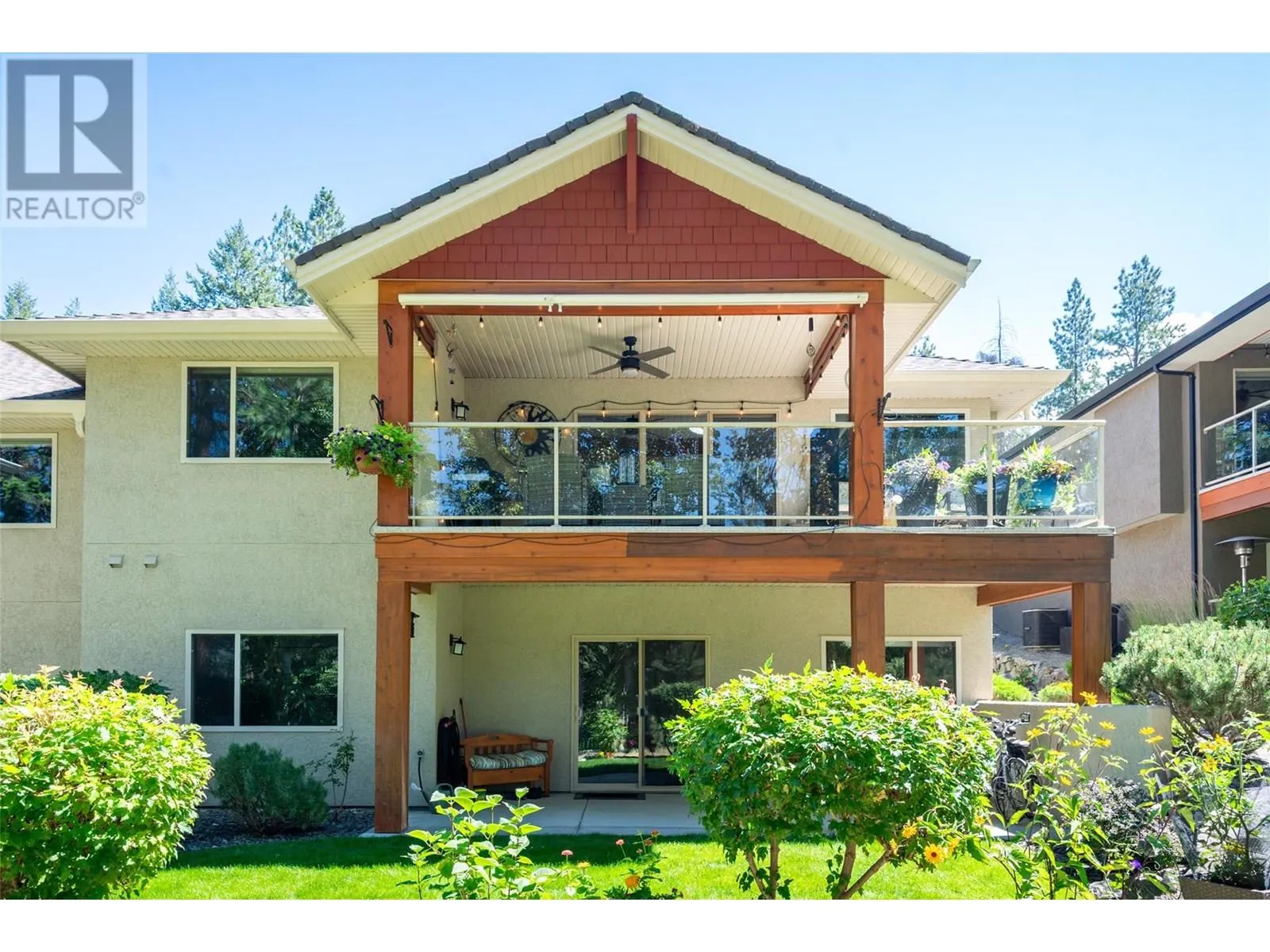 3452 Camelback Drive