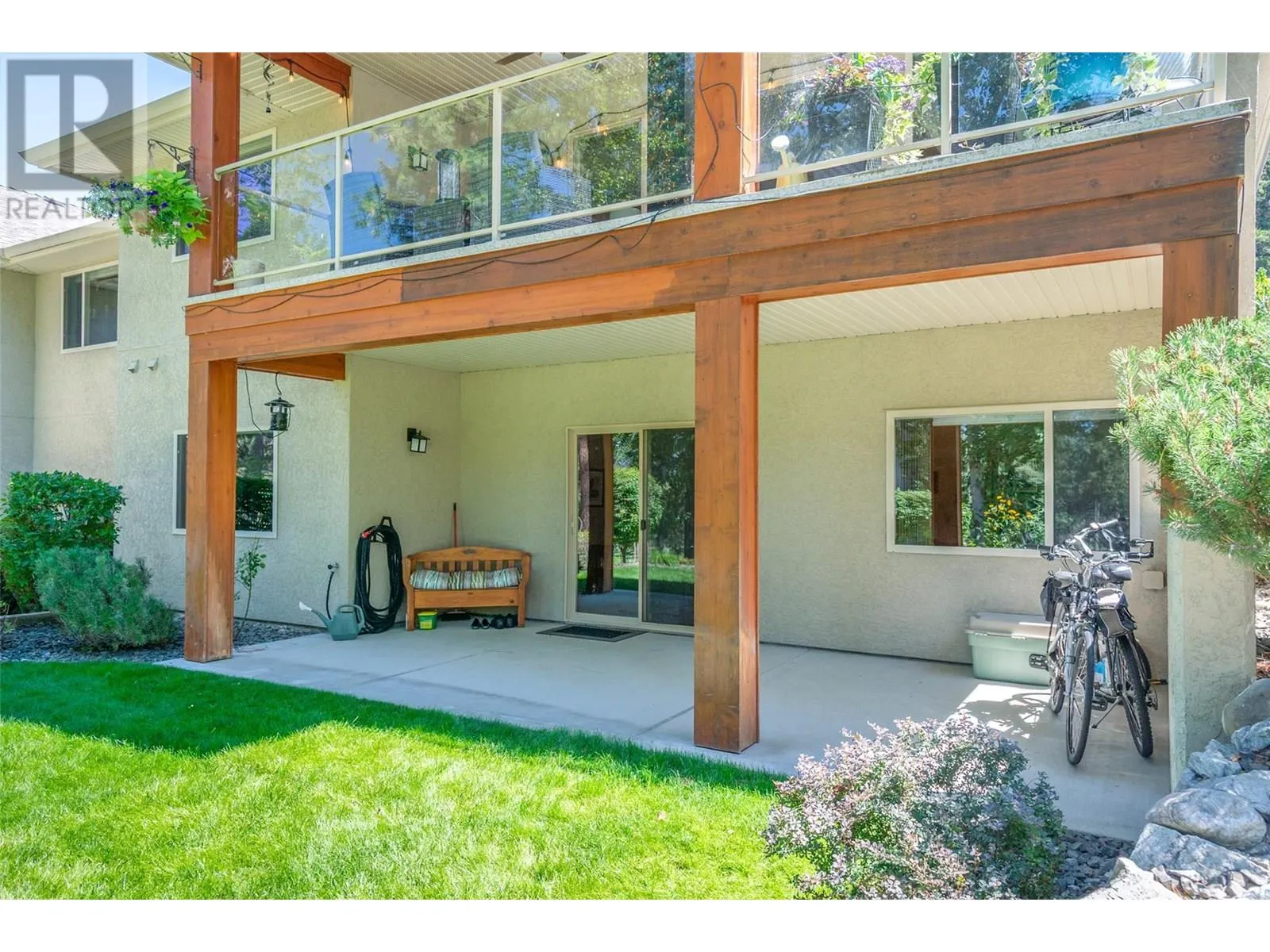 3452 Camelback Drive
