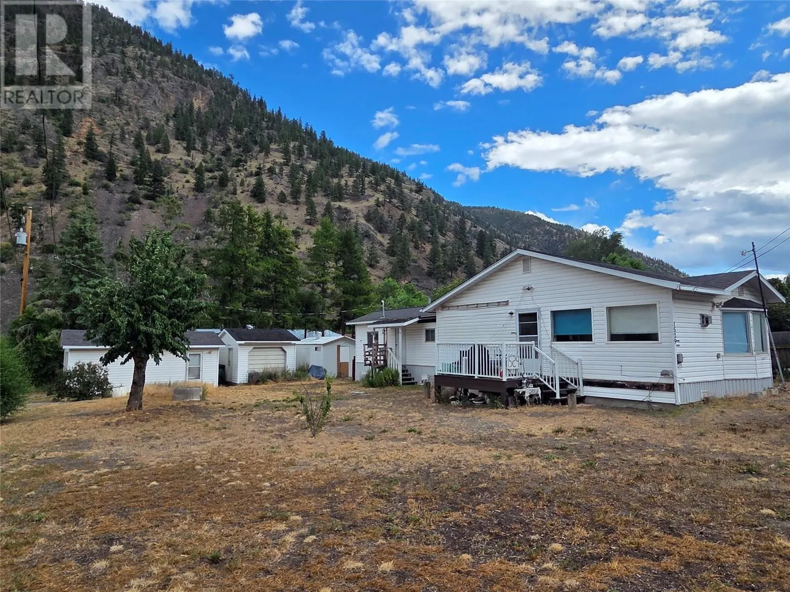 1529 Main Street