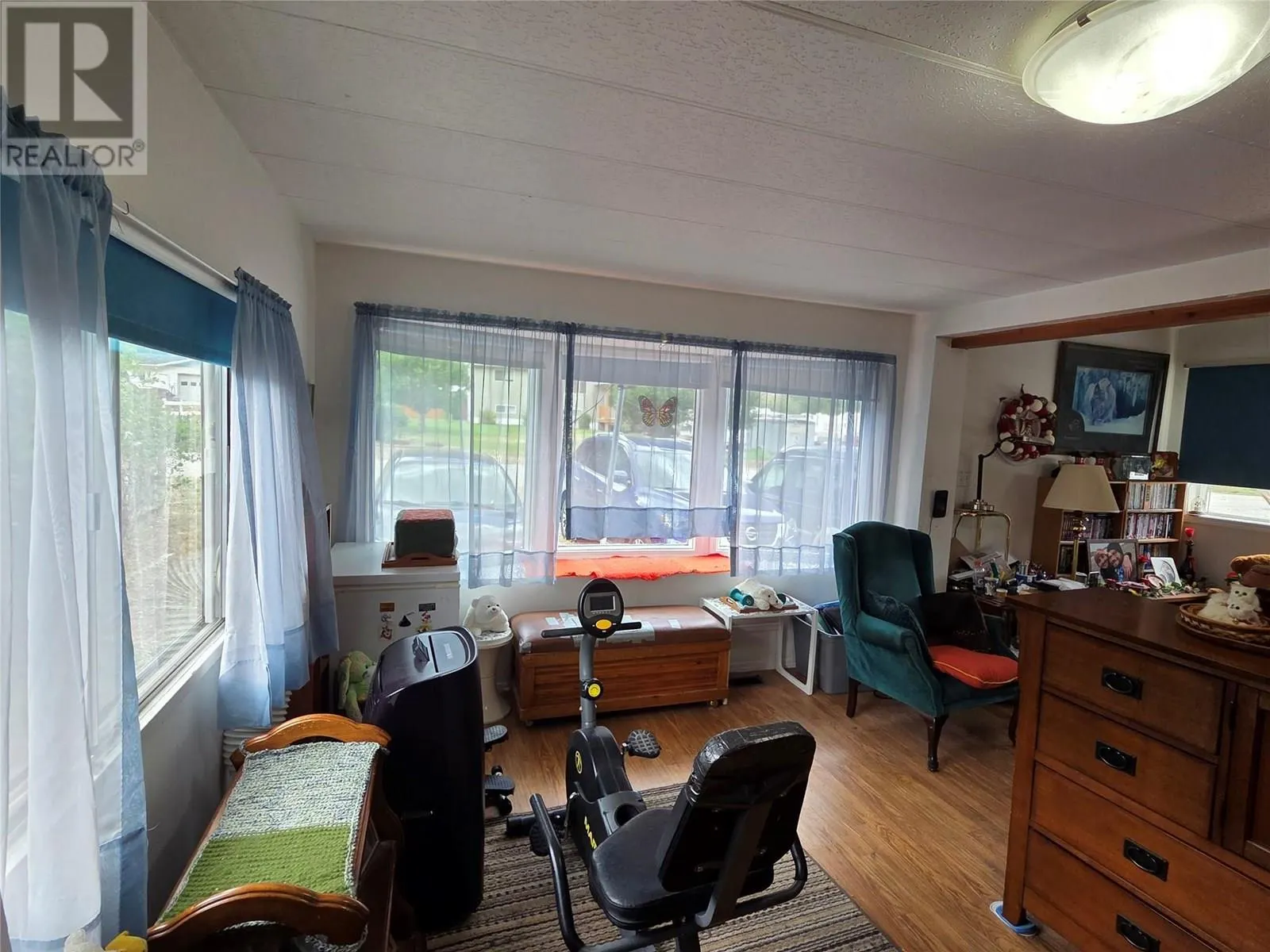 1529 Main Street