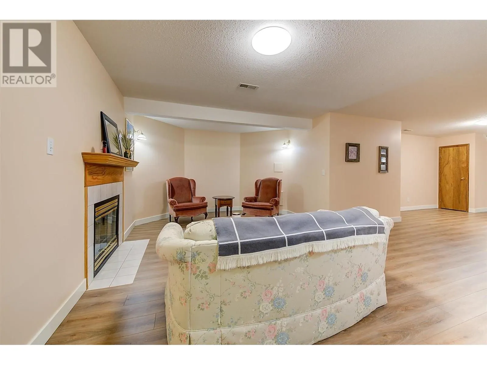 482 Curlew Drive