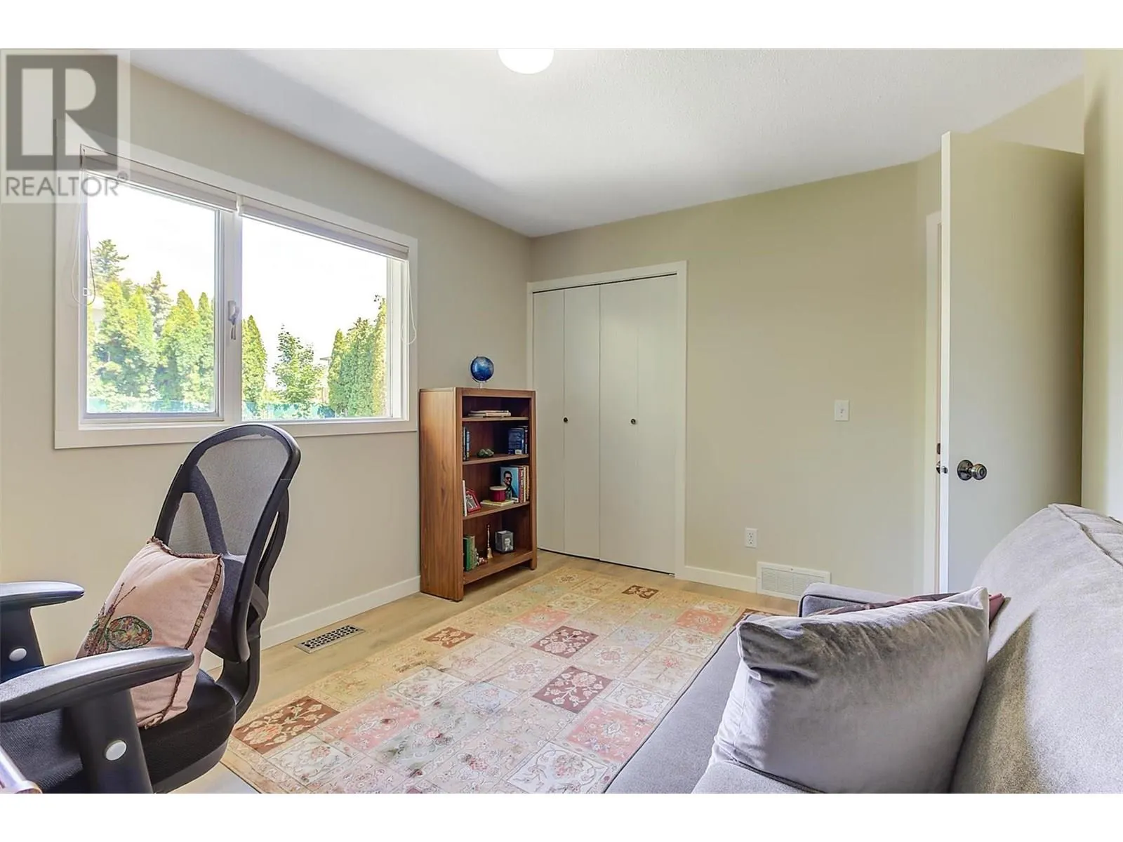 482 Curlew Drive