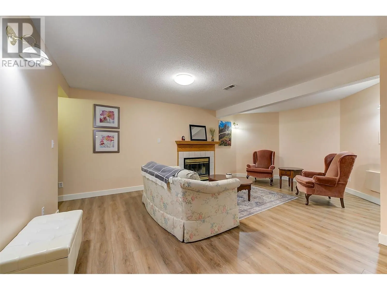 482 Curlew Drive