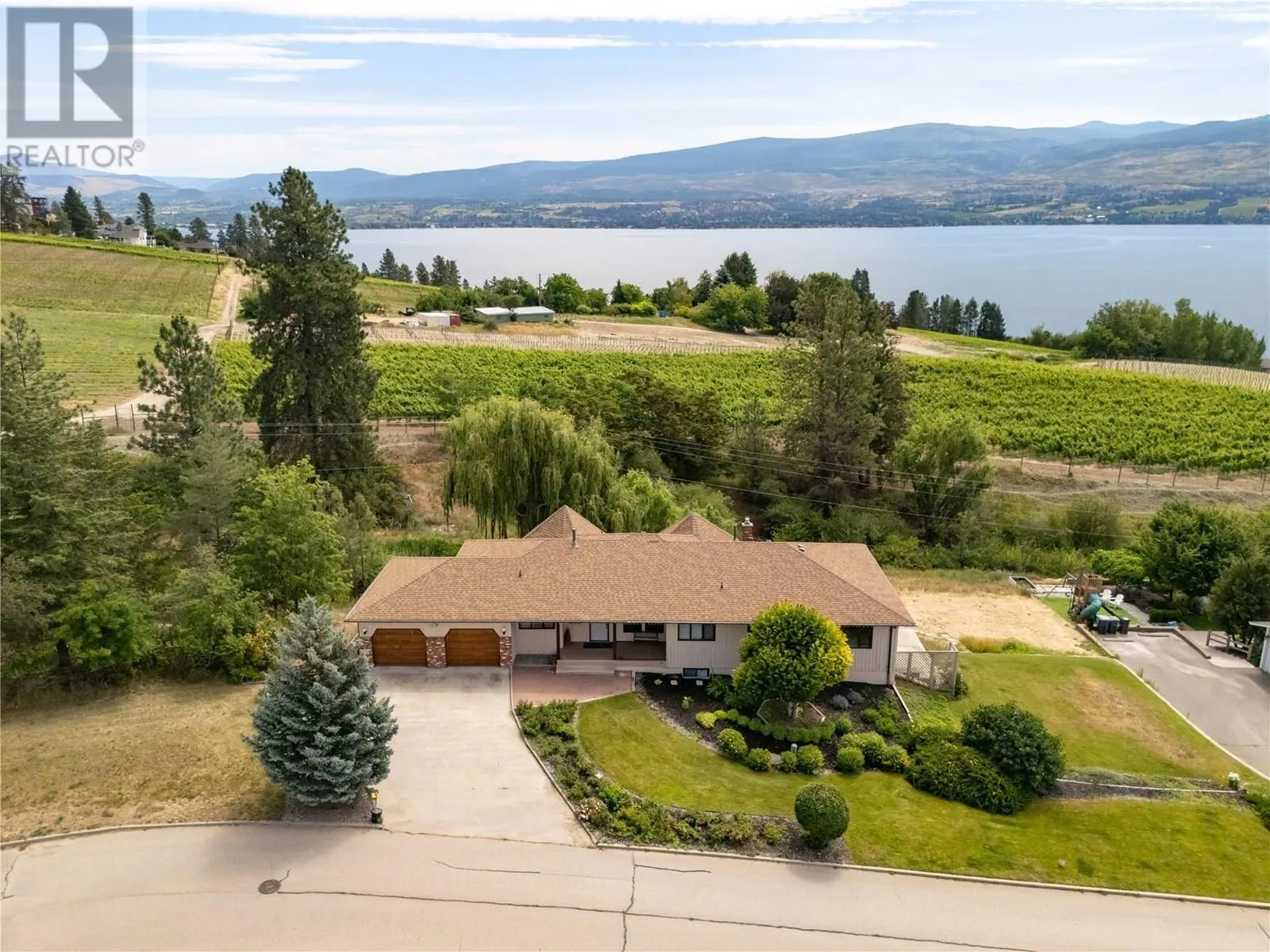 1049 Kelly Drive