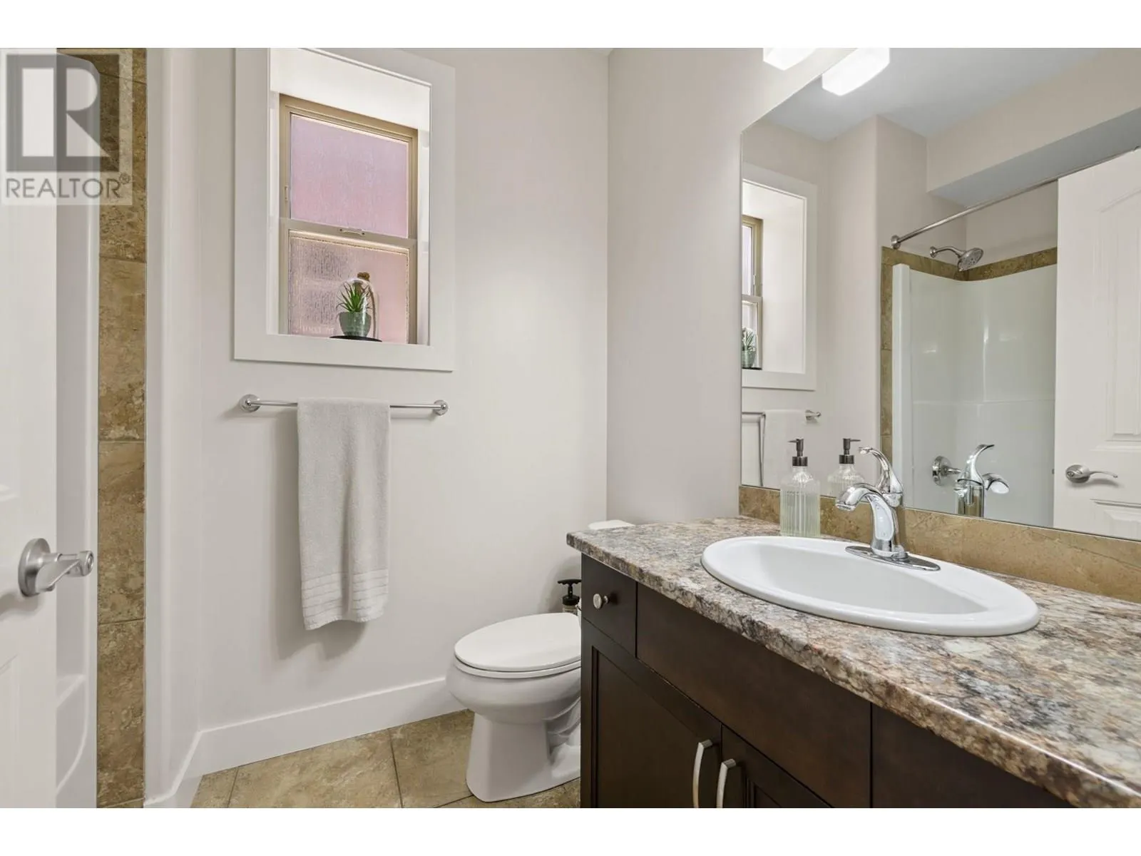 2450 Selkirk Drive Unit# 23