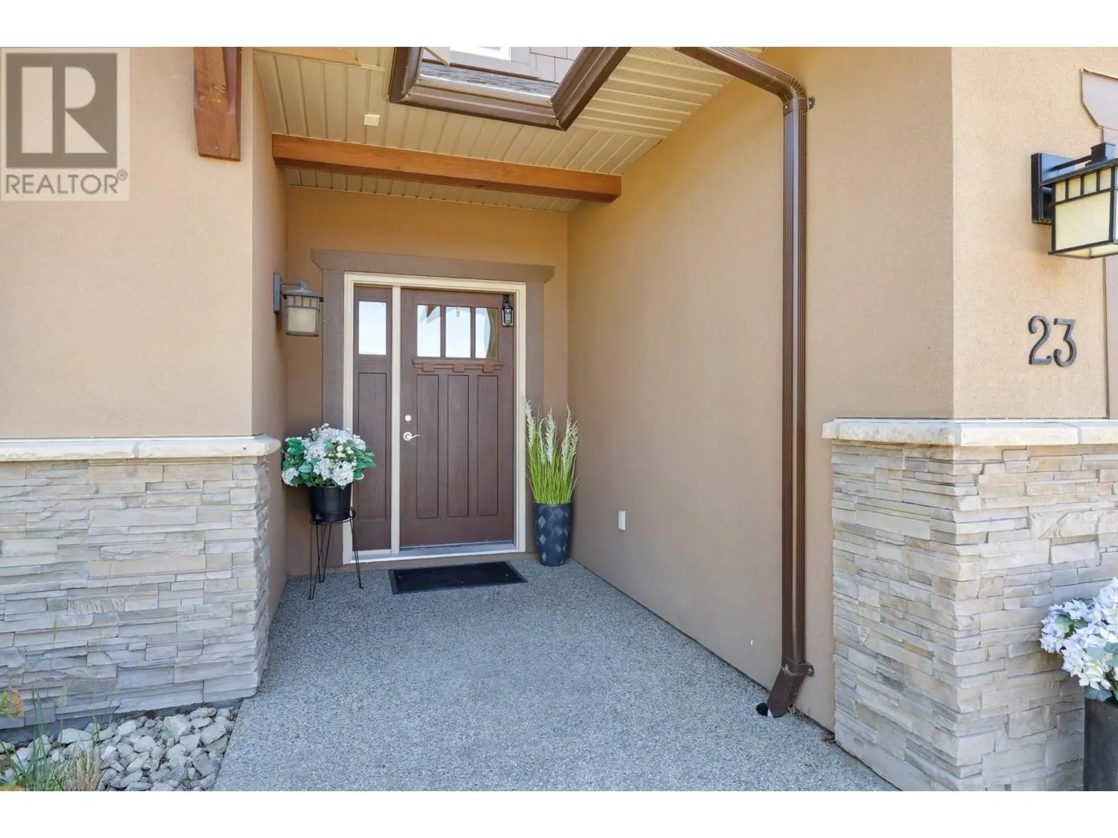 2450 Selkirk Drive Unit# 23