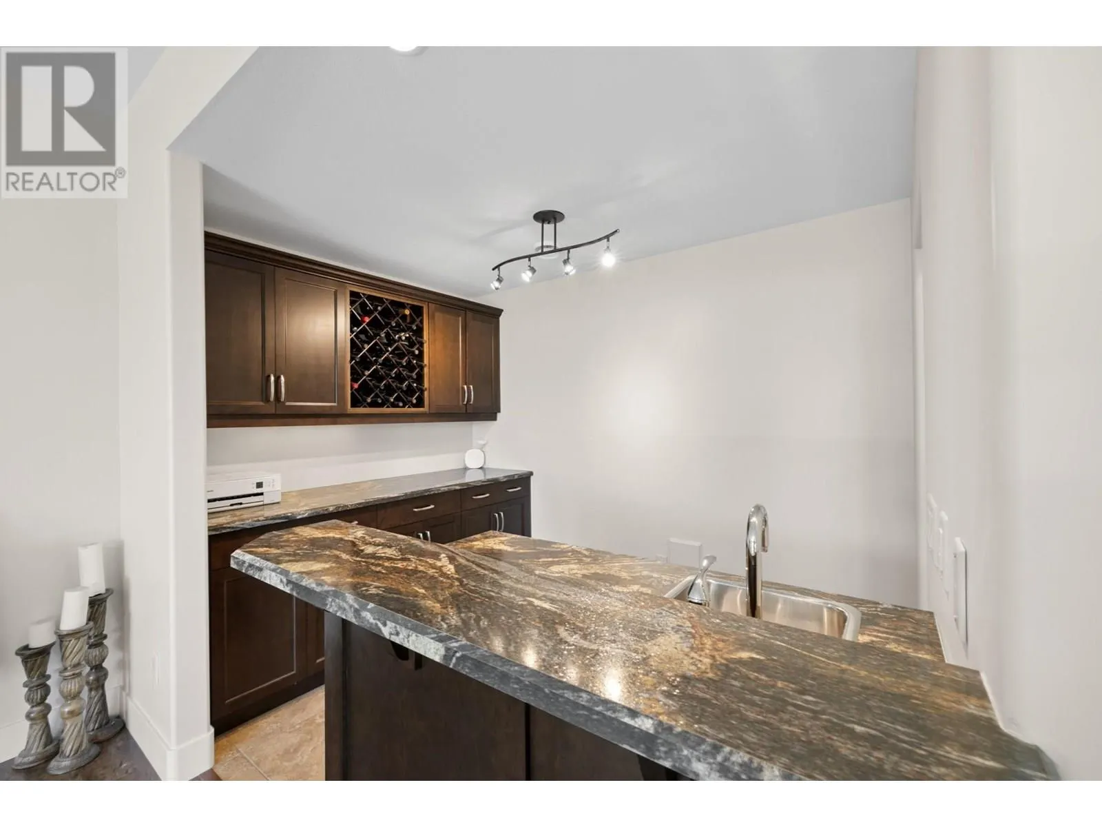 2450 Selkirk Drive Unit# 23