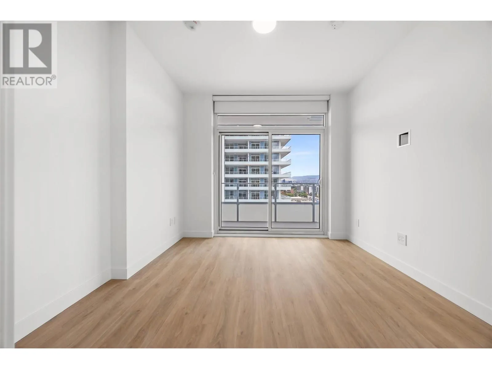 238 Leon Avenue Unit# 804