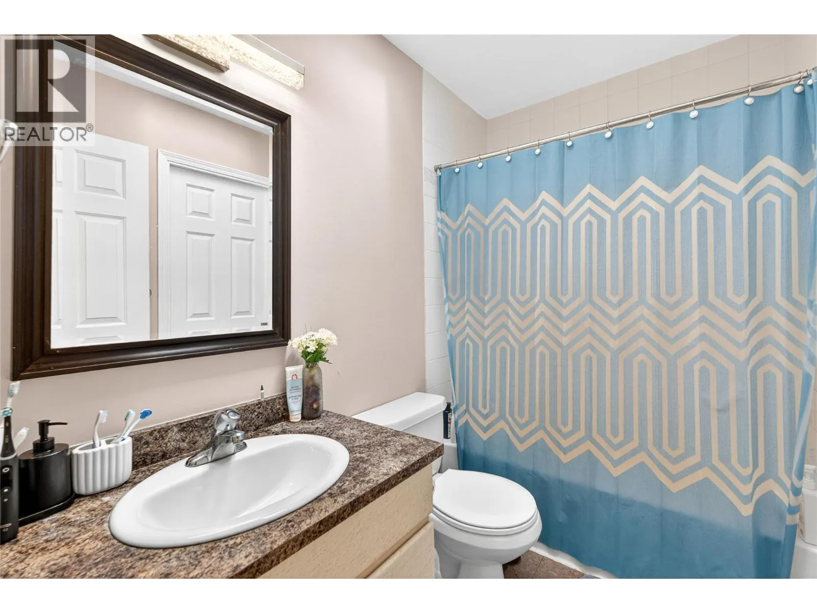 3175 De Montreuil Court Unit# 412