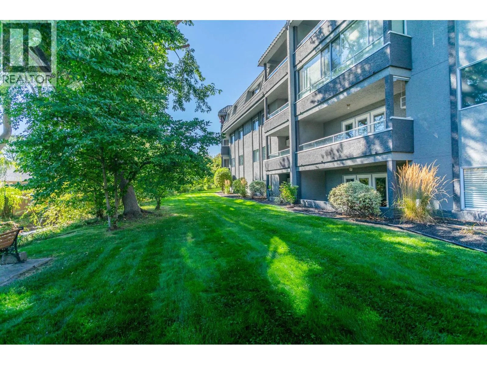 3175 De Montreuil Court Unit# 412