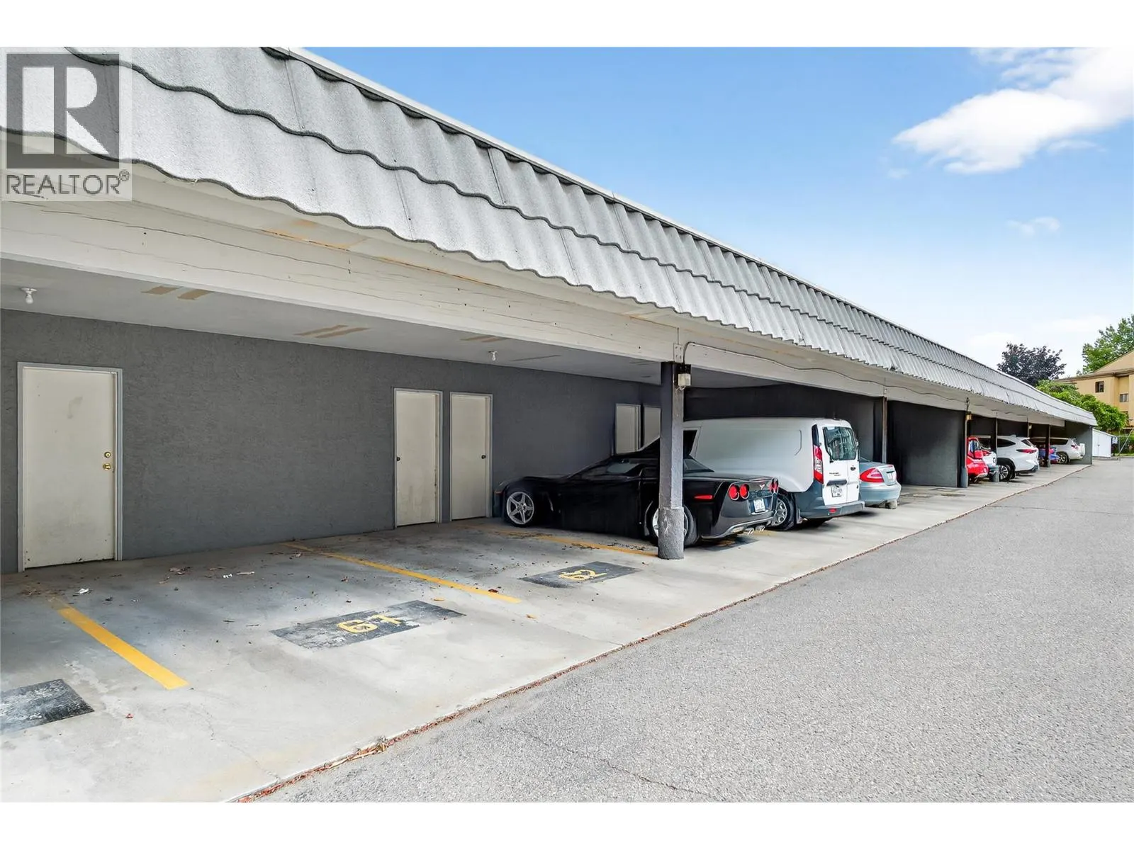 3175 De Montreuil Court Unit# 412