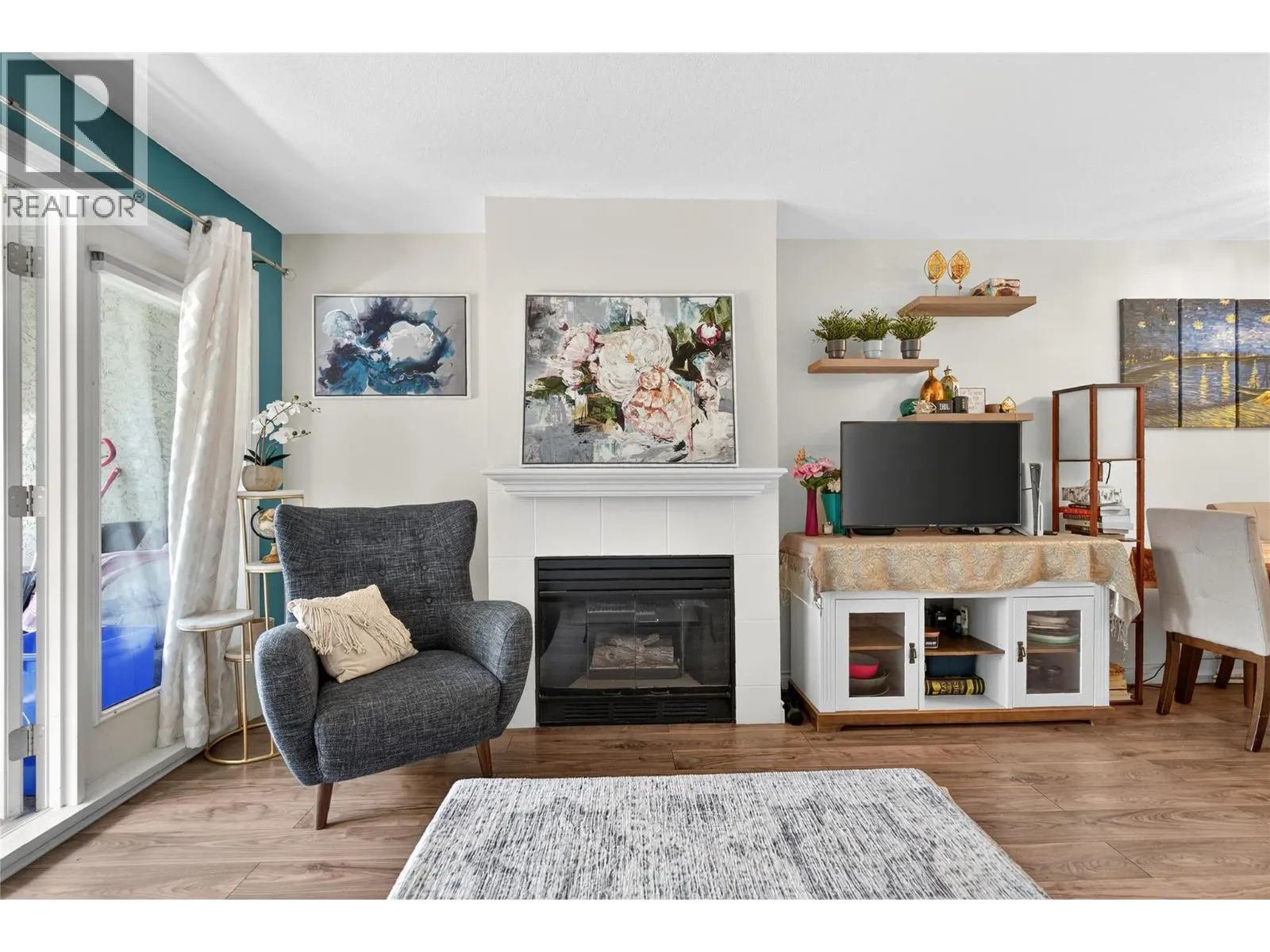 3175 De Montreuil Court Unit# 412
