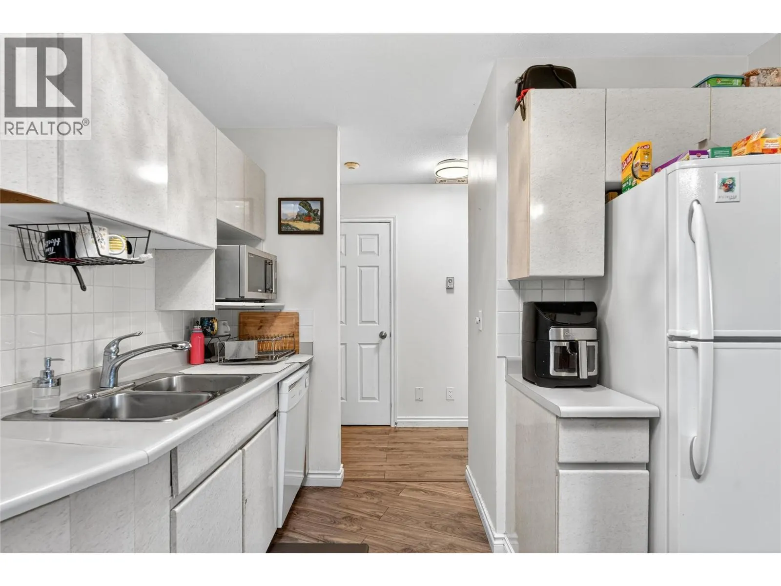 3175 De Montreuil Court Unit# 412