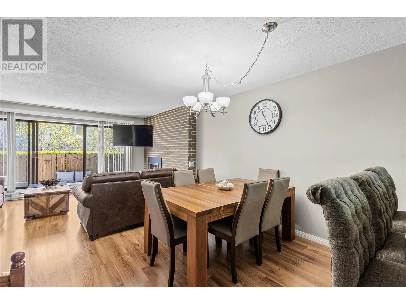 4100 24 Avenue Unit# 105
