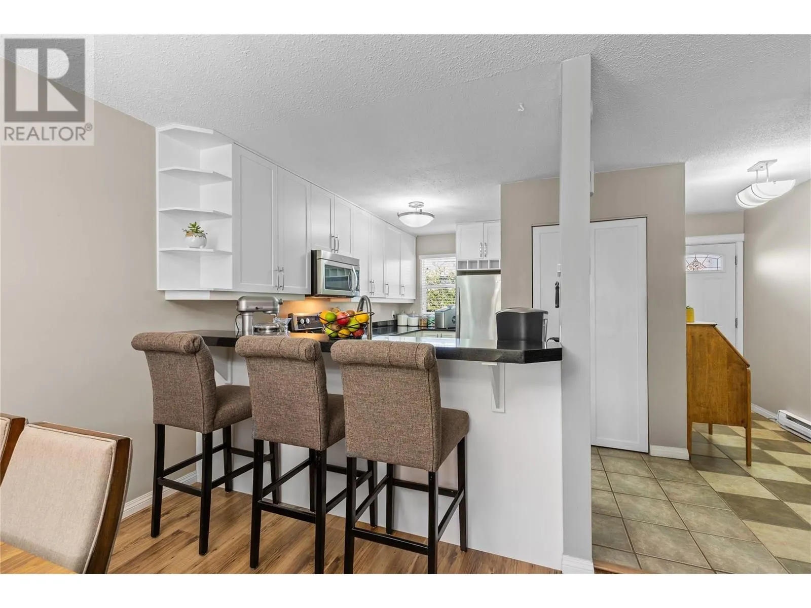 4100 24 Avenue Unit# 105