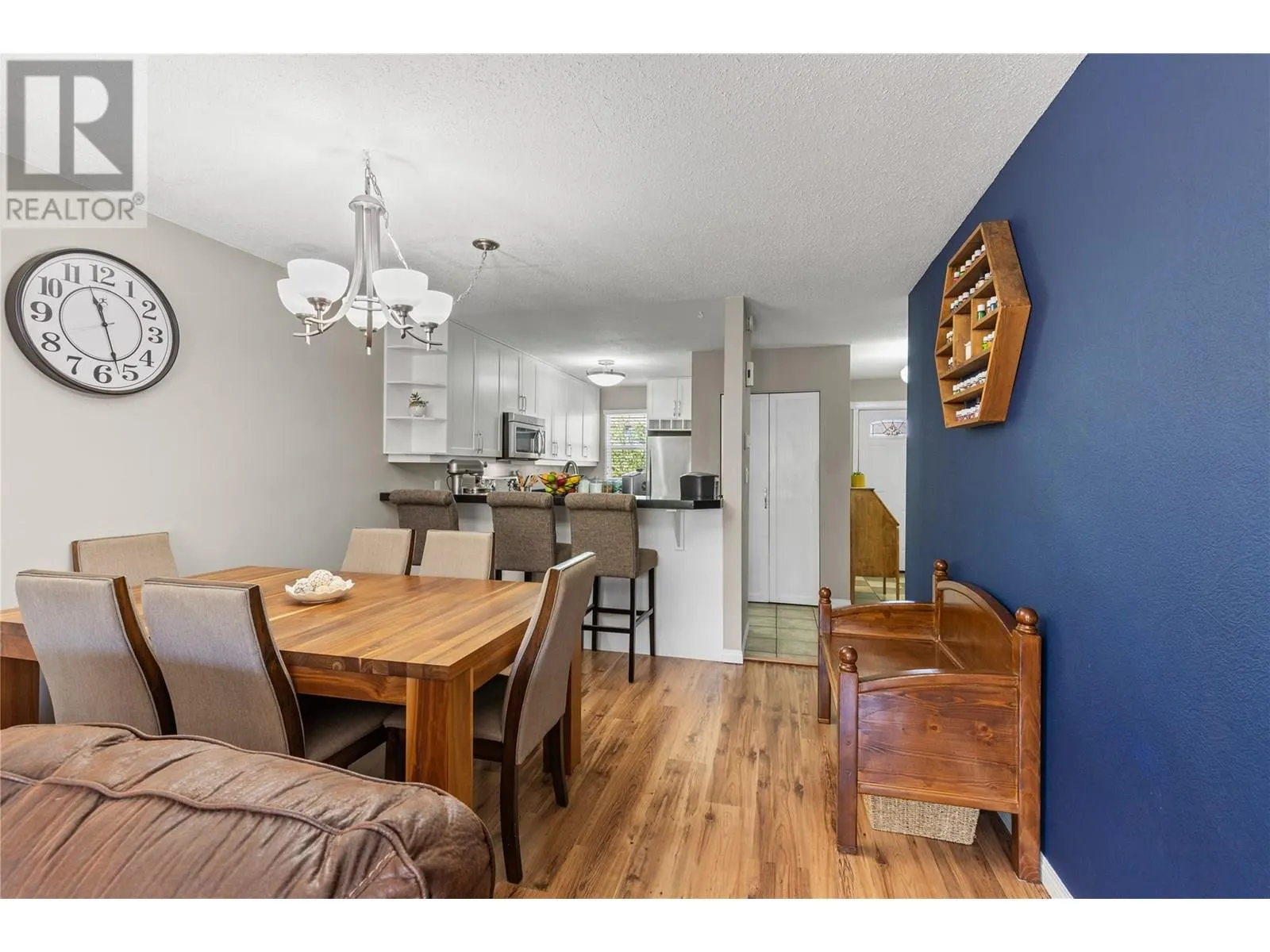 4100 24 Avenue Unit# 105